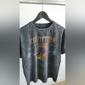 Led Zeppelin Tie Dye T-shirt 1977 US Tour In Concert Band Tee Size Medium